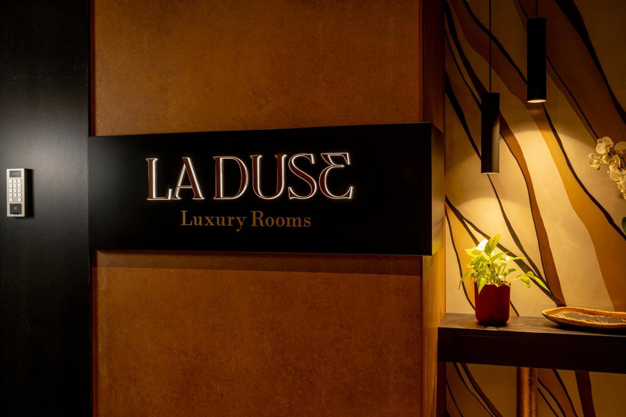 La Duse Luxury Rooms Πεσκάρα Εξωτερικό φωτογραφία